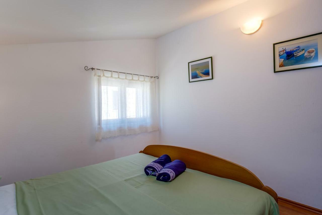 Apartman Anamarija マリ・ロシニュ エクステリア 写真